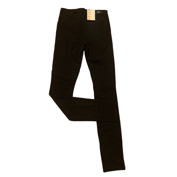 🎉3 for $20 NWT Pieces Mid Rise Black Jeans M - Picture 3 of 7
